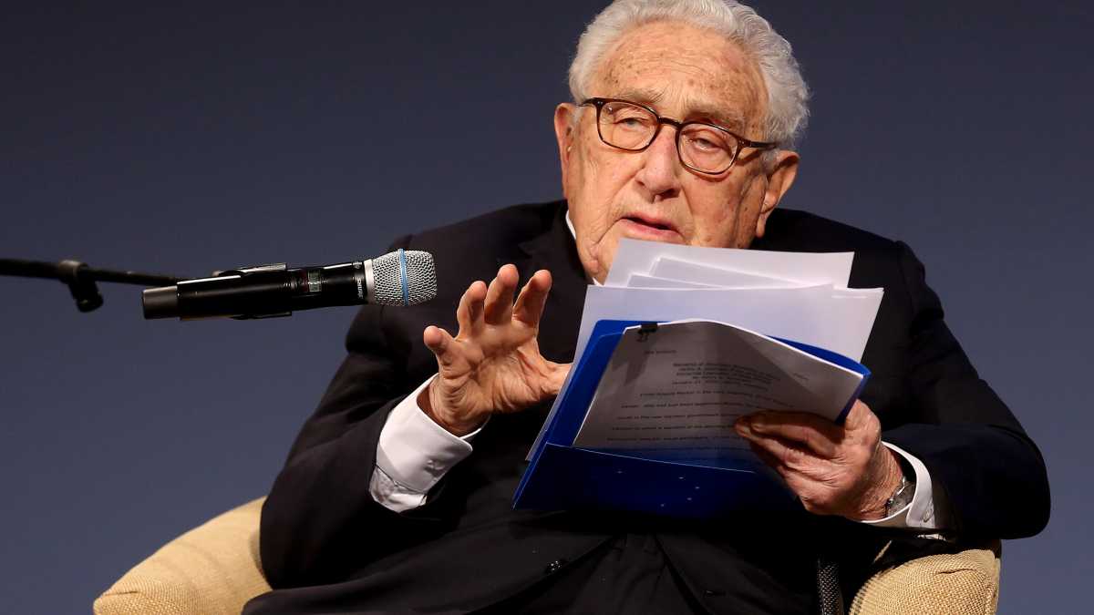 Immagine di Il realismo non prevede concessioni a Putin. Kissinger cambia idea