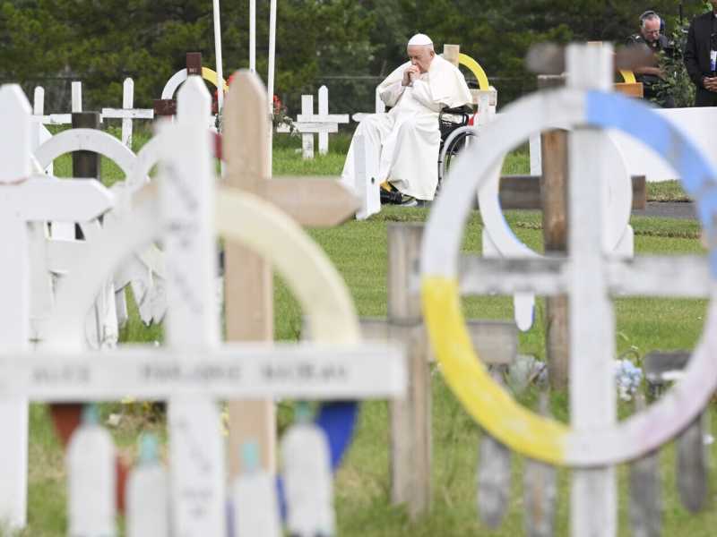 Papa Francesco in Canada, incontro con comunit&agrave; indigene a Maskwacis (LaPresse)<br />