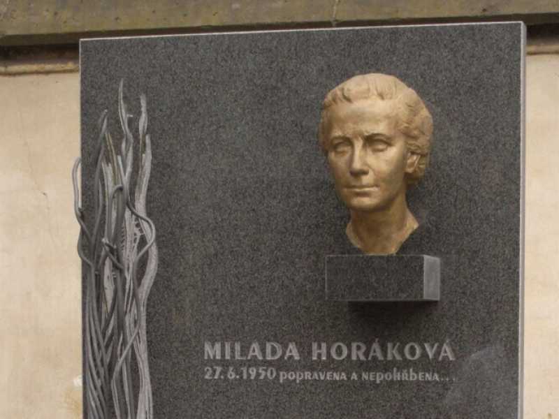 Il memoriale a Milada Hor&agrave;kov&agrave;, a Praga (Wikimedia)