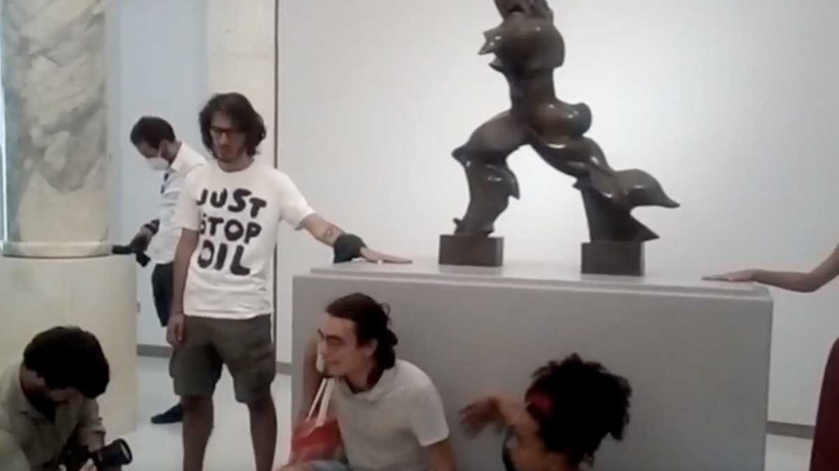 Immagine di Cosa pensare della protesta ambientalista al Museo del Novecento di Milano