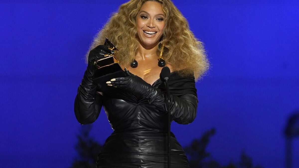 Immagine di Beyoncé, o la formidabile colonna sonora per un’estate d’abbandono