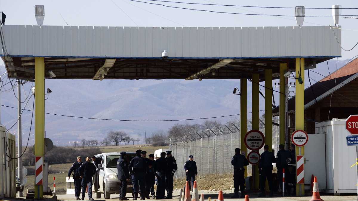 Immagine di Nei Balcani la guerra delle targhe è lo sfogo delle ostilità sospese