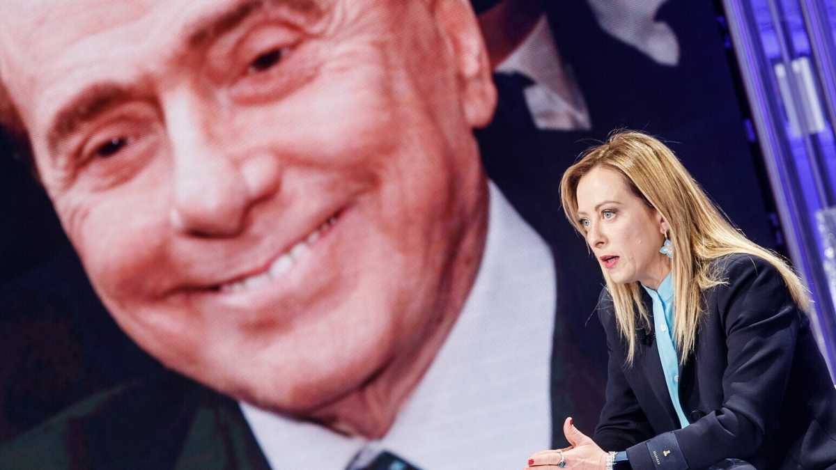 Immagine di Meloni: "Salvini al Viminale? Non si decide ora". E Berlusconi: "Il suo linguaggio diverso dal nostro"