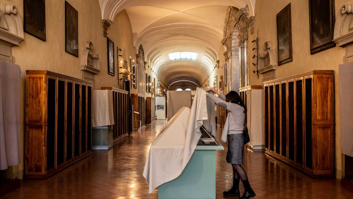 Immagine di La Biblioteca Classense di Ravenna è uno spazio di socialità tra libri e chiostri