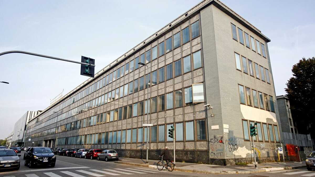 Immagine di Addio sogni di carta. Il palazzo ex Rizzoli sotto le ruspe “riqualificatrici”