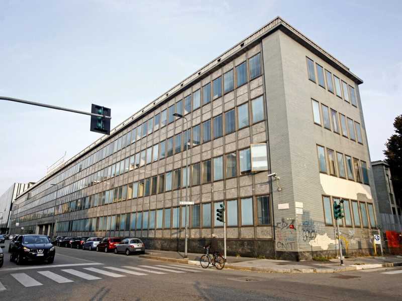 L&rsquo;ex sede della Rizzoli a Crescenzago, Milano, in via Rizzoli 2 in stato di abbandono (LaPresse)&nbsp;<br />