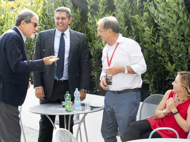 Il centrodestra si pesa in Sicilia e guarda a Palazzo Chigi. Mentre traballa l'asse Pd-M5s