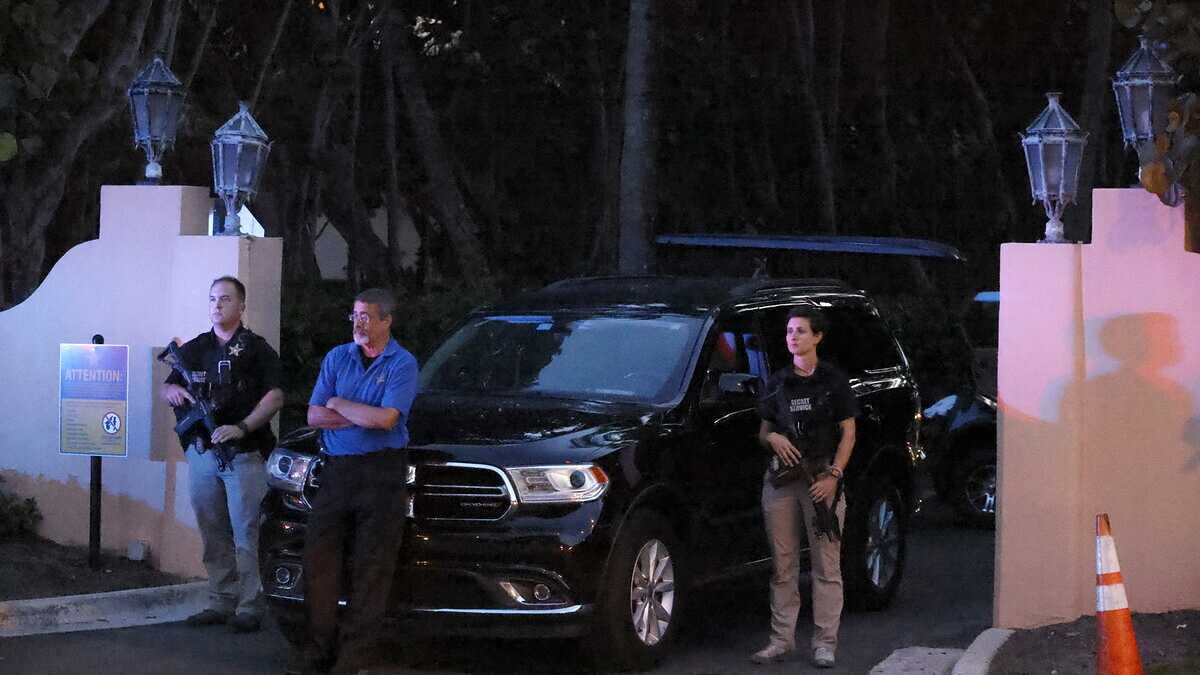 Immagine di Le perquisizioni dell'Fbi nella casa di Trump radicalizzano lo scontro negli Stati Uniti