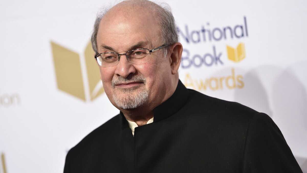 Immagine di Salman Rushdie era l’ultimo della lista nera che mancava all’appello