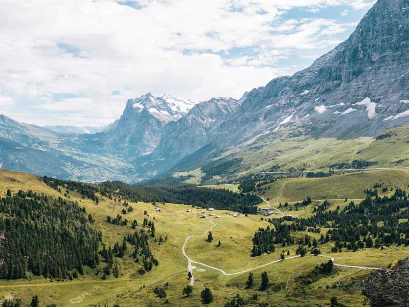  Montagne svizzere (Foto di Marco Meyer via Unsplash)