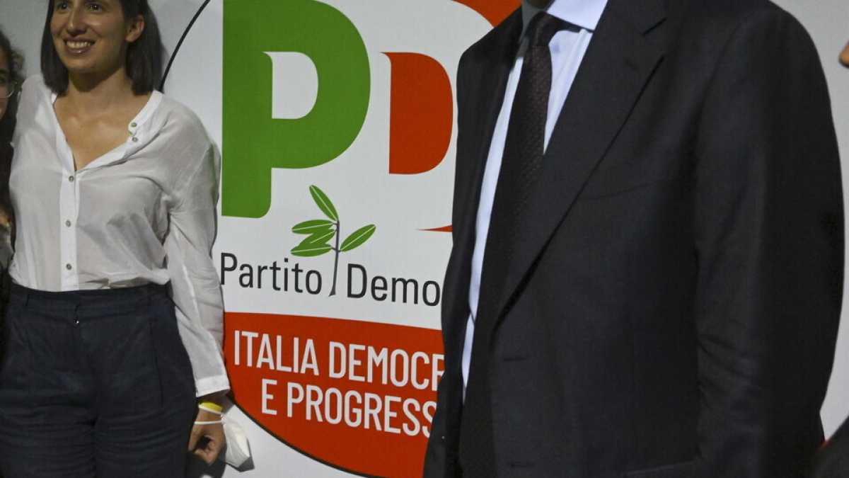 Immagine di Le liste del Pd sono un reality. Letta: "E' come togliersi il dente del giudizio"