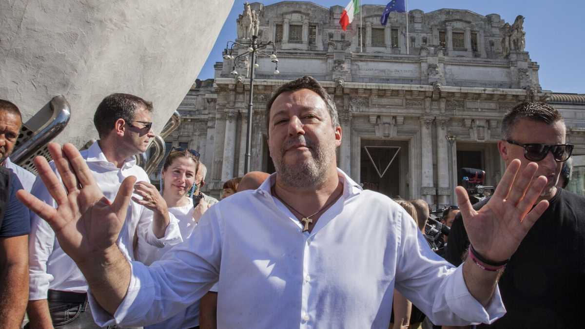 Immagine di Salvini alla prova delle liste: almeno cento parlamentari da sacrificare