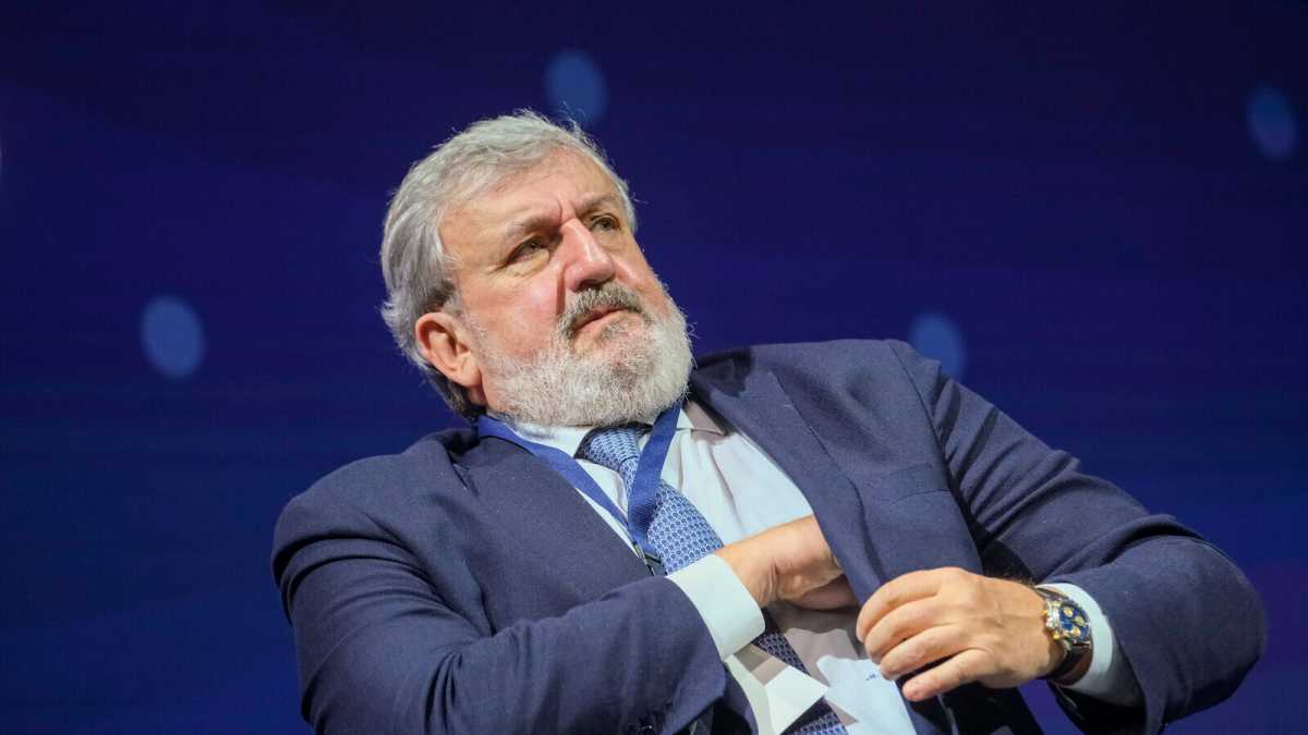 Immagine di Niente quote di genere. La bagarre delle liste Pd in Puglia finisce a carte bollate