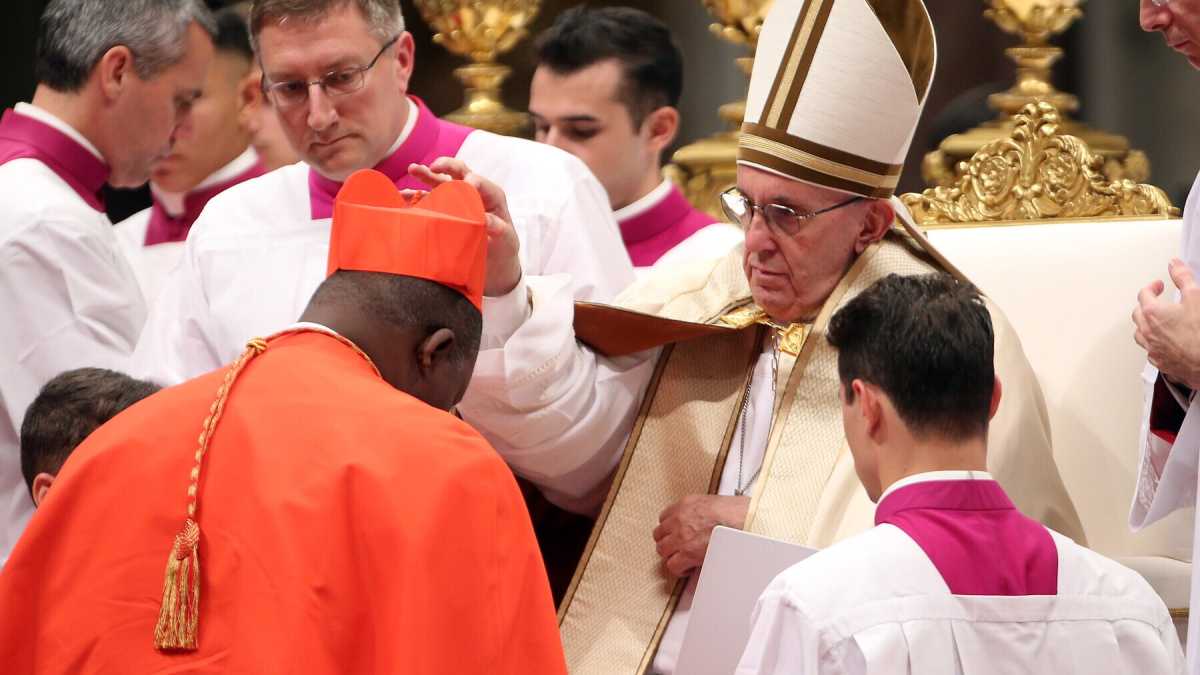 Immagine di Il cardinale Dieudonné Nzapalainga, guerriero disarmato