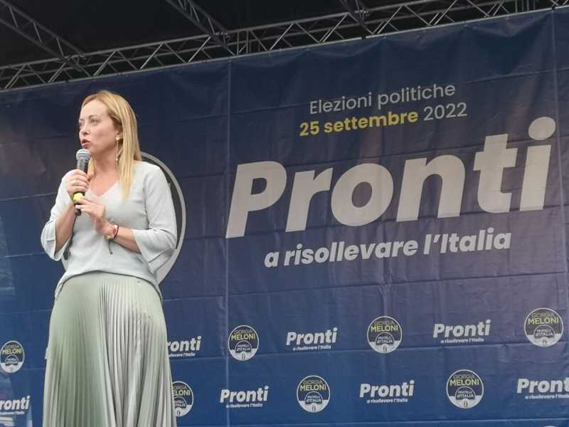 Meloni apre la campagna elettorale. “Sul video dello stupro aspetto i pm”