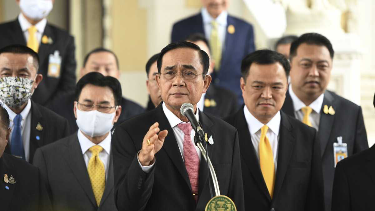 Immagine di Il golpista diventato primo ministro in Thailandia e poi sospeso dalla Costituzione