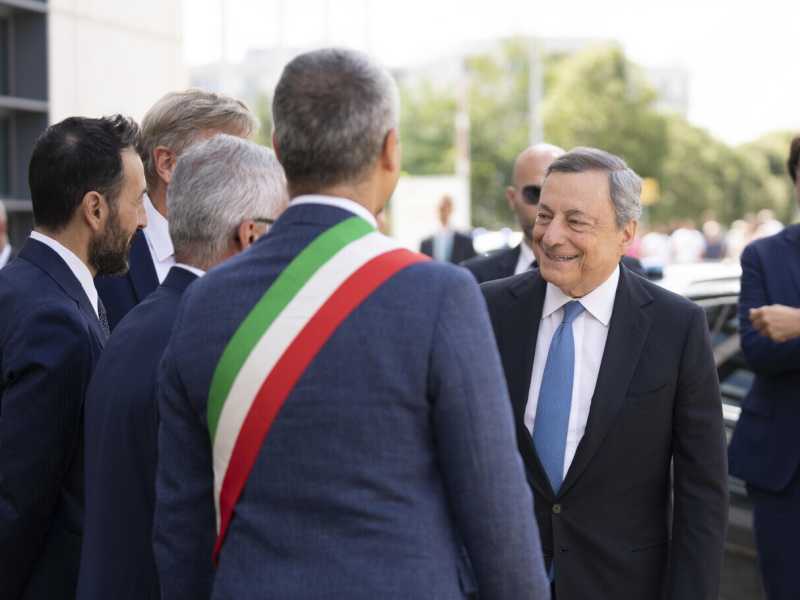 L’argine Draghi e il futuro