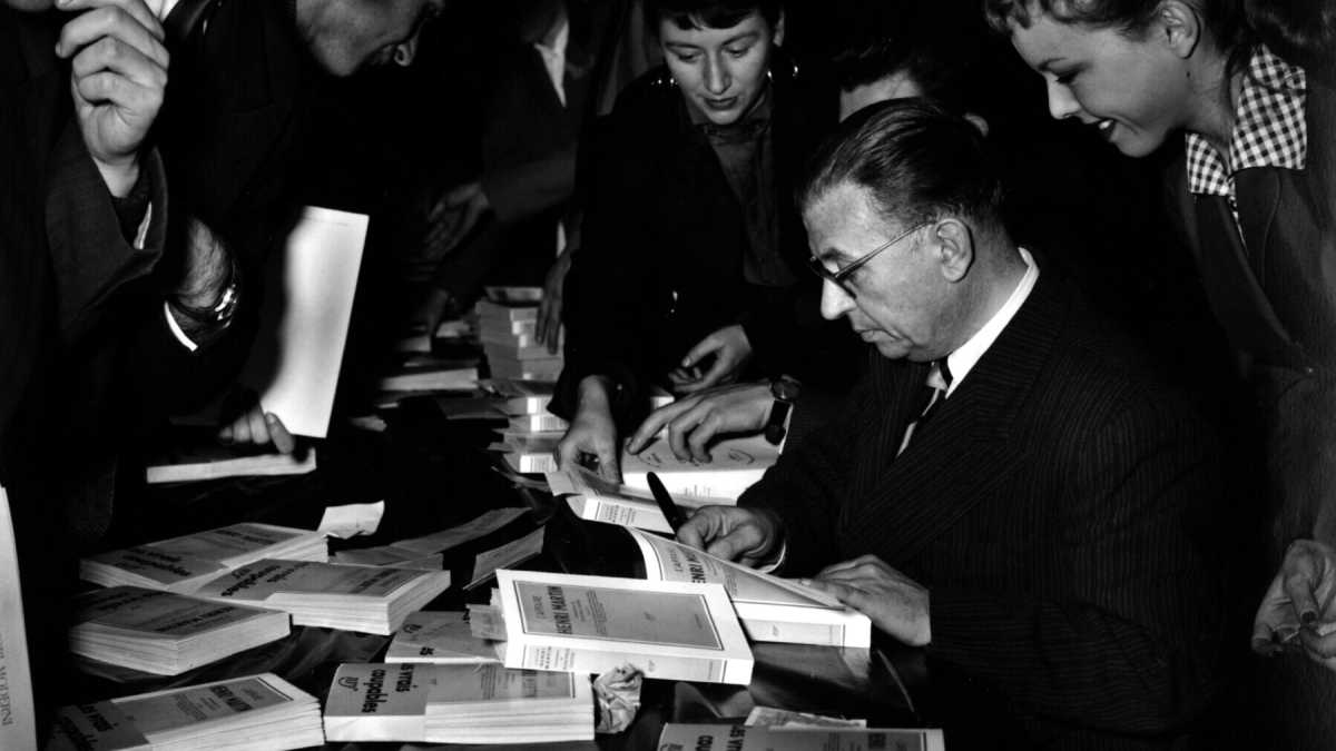 Immagine di L’intellettuale francese è in crisi, sono gli esperti a soffocarlo. Parla Benedetti