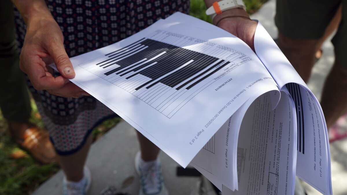 Immagine di Tra riviste, appunti e segreti di stato c’è il disastro Trump