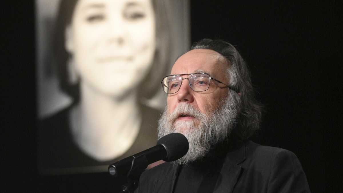 Immagine di Dugin, il “nazista di sinistra”, e la gara a chi è più nazionalista in Russia