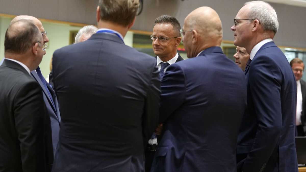 Immagine di L'Ue decide sulle limitazioni dei visti russi, ma i paesi sono divisi