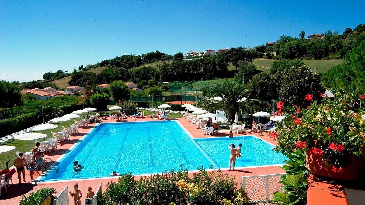 Immagine di Taunus, il villaggio a buccia d'arancia di Neumann