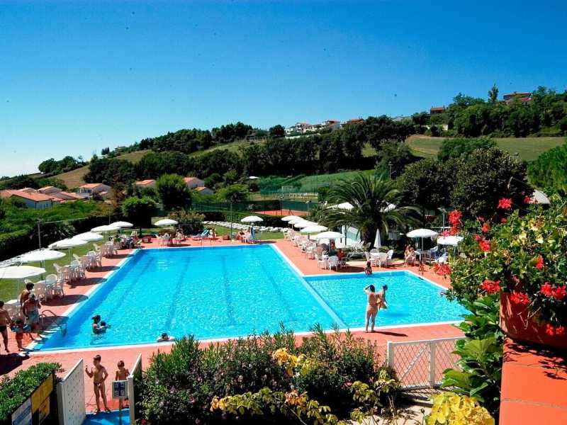 Taunus, il villaggio a buccia d'arancia di Neumann