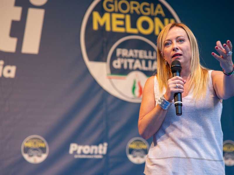 La rivoluzione di Giorgia Meloni: un governo di sole donne