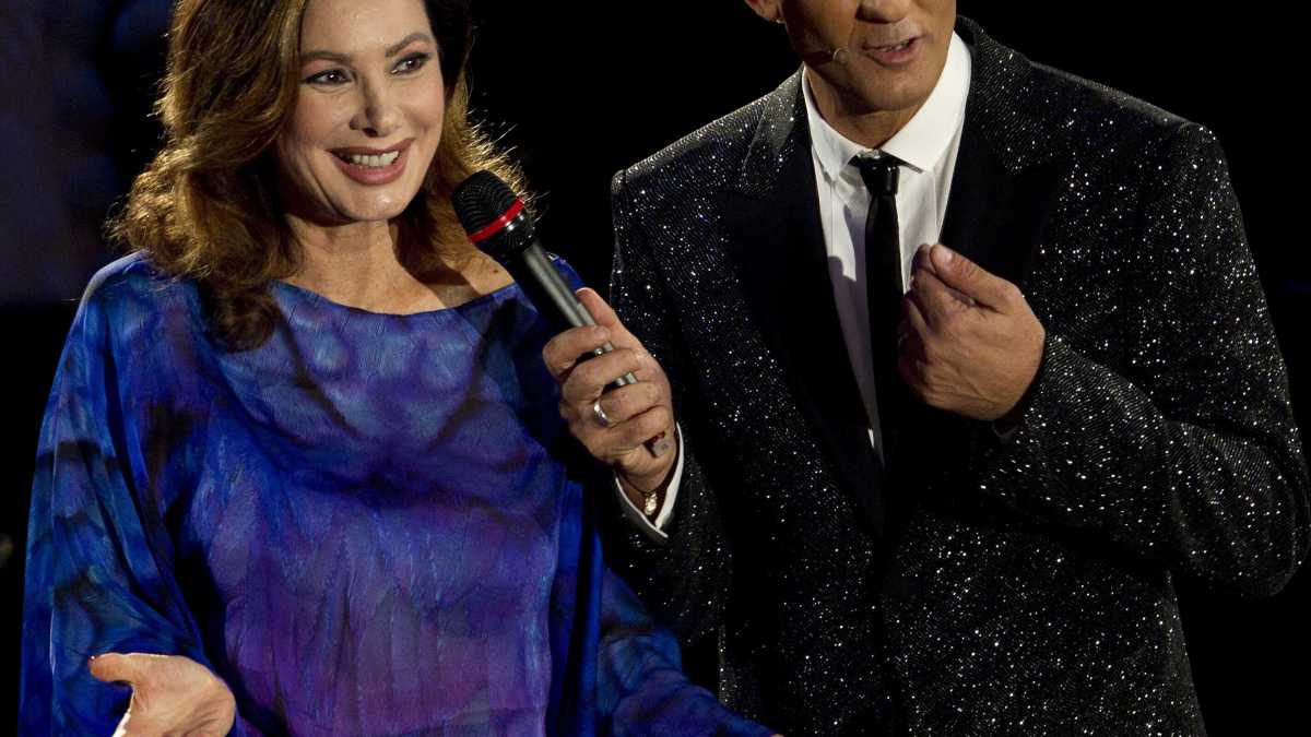 Immagine di Edwige Fenech è Miss donna anziana di Milano