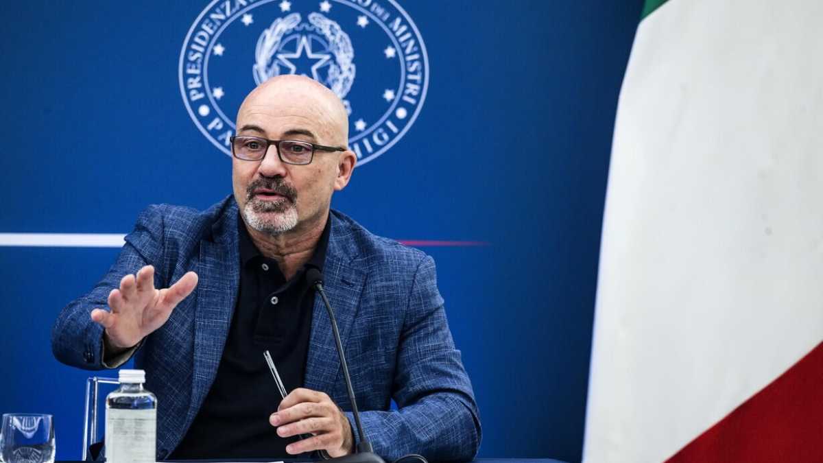 Immagine di Cingolani presenta il piano sul gas: "Non ci saranno sanzioni"