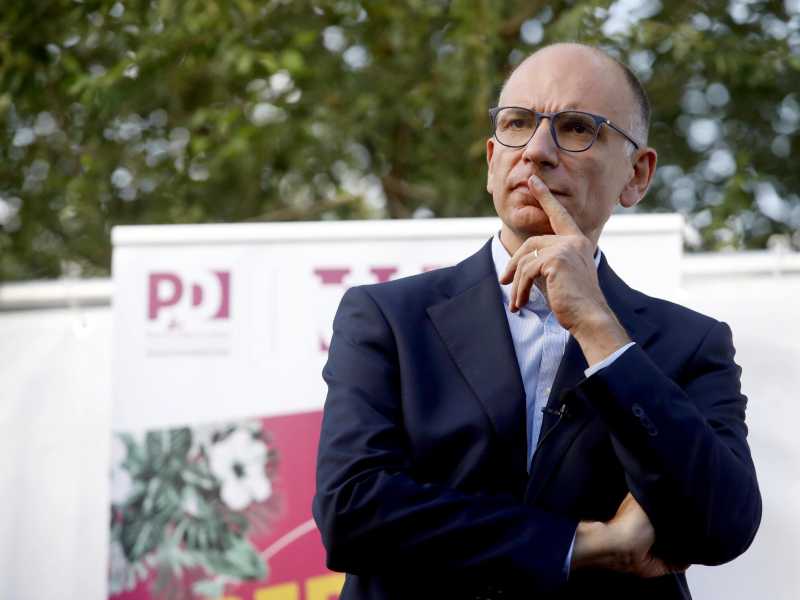 Enrico Letta durante un evento del PD (Ansa)