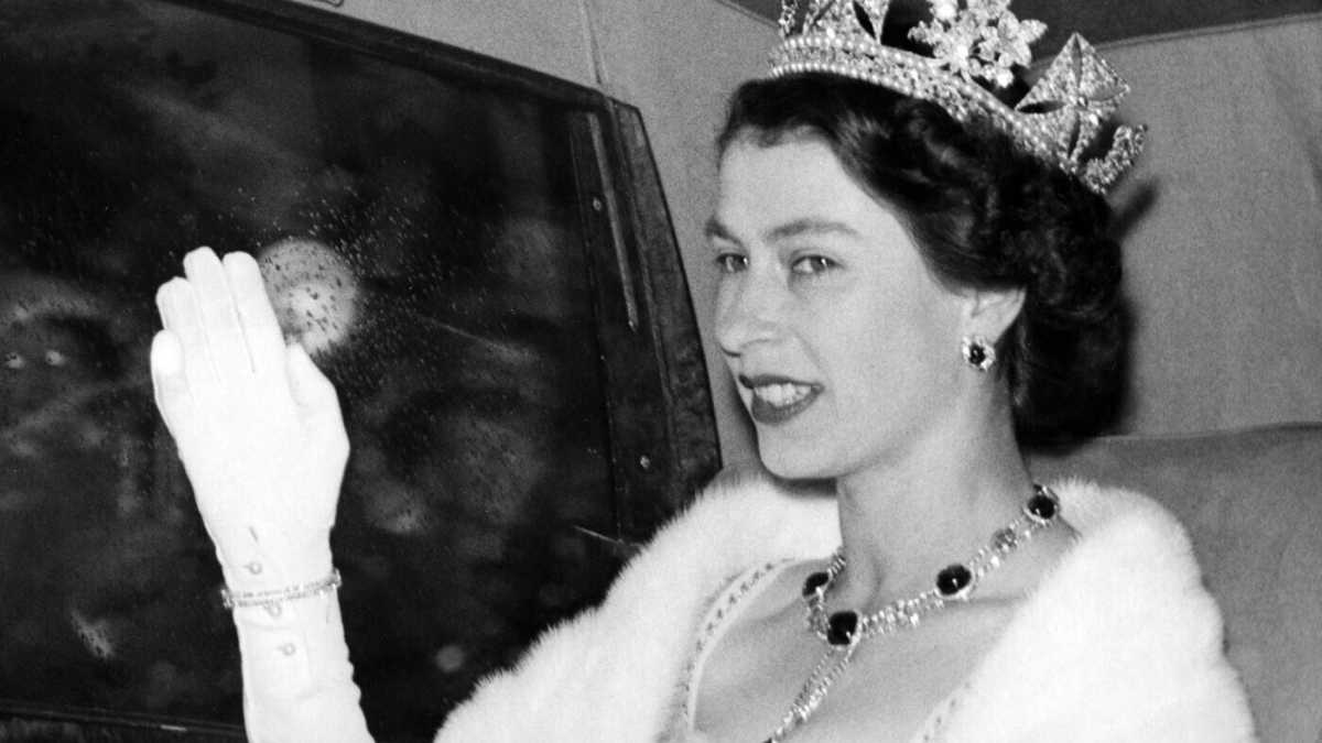 Immagine di Tutti i simboli di Elisabetta II