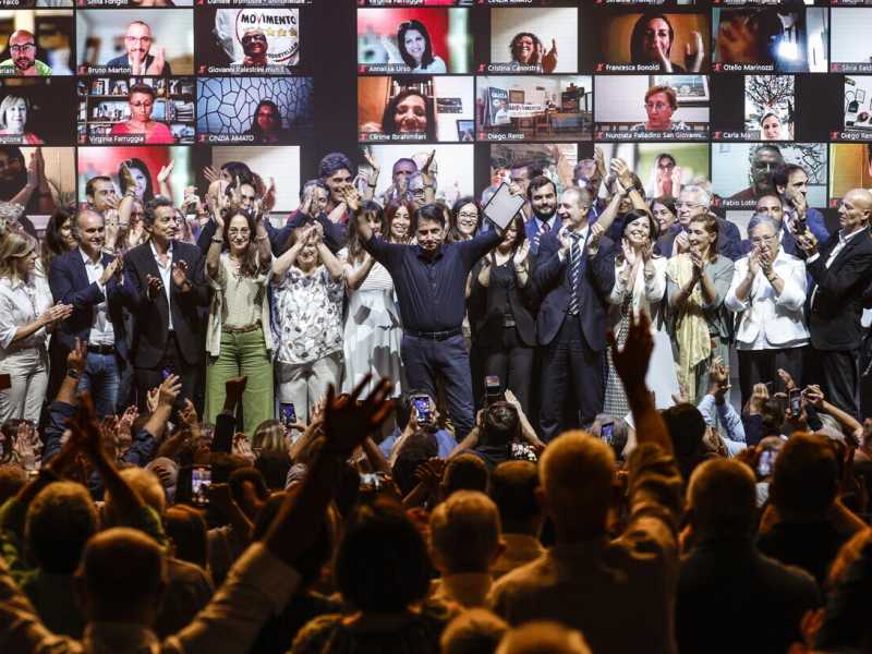 Il “one man show” di Conte è l’inizio di un M5s senza Grillo