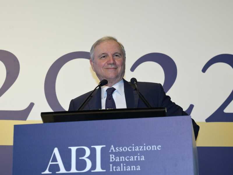 Ignazio Visco durante un evento pubblico a luglio (Ansa)<br />&nbsp;<br />