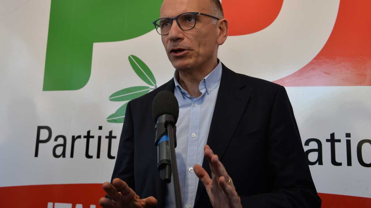 Immagine di Letta sigla la tregua con gli amministratori del Sud: "Ora remiamo tutti dalla stessa parte"