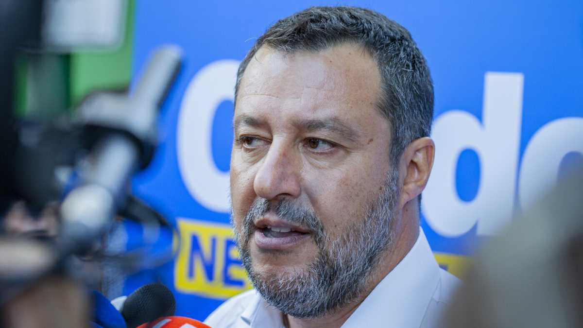 Immagine di Rovesciare Salvini: congressi, firme, nuova fondazione. Tecnica di un colpo di partito