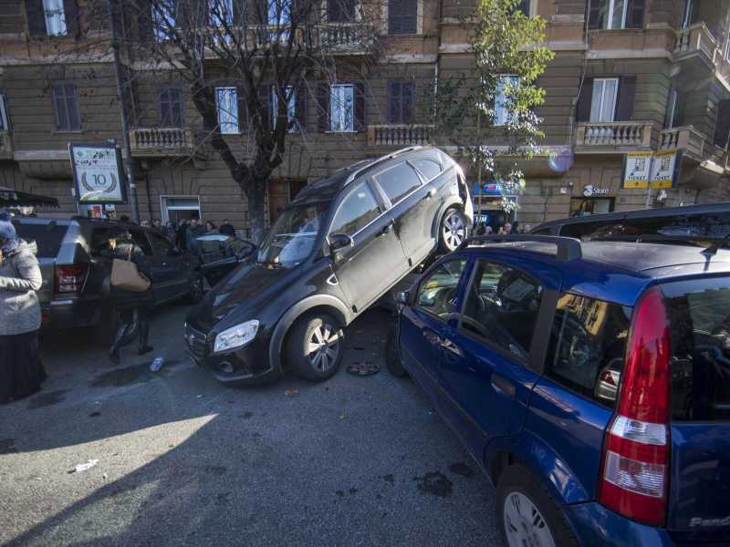 Allarme incidenti. "Limiti di velocità a 30 chilometri orari e lavori sui black point". Parla l'assessore Patanè
