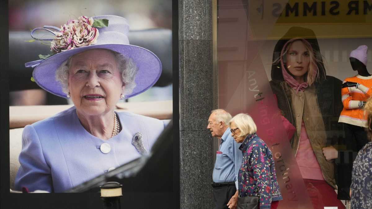Immagine di Decennio dopo decennio, Elisabetta è diventata la Marianne britannica