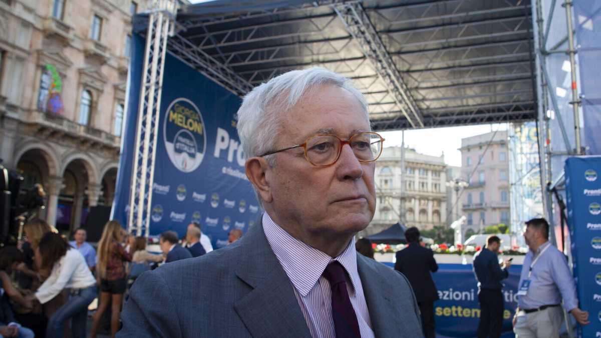 Immagine di Tremonti dreamin': “Sarò ministro dell’Economia”. Con un progetto: separare Tesoro e Finanze