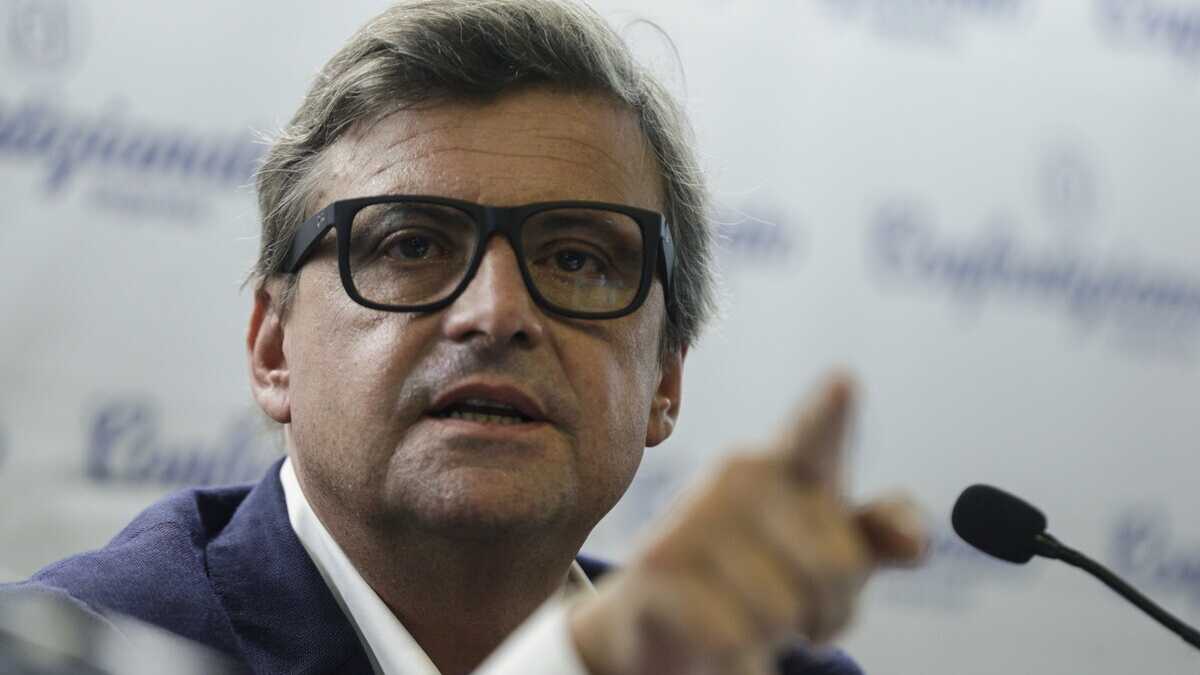 Immagine di Calenda contro tutti
