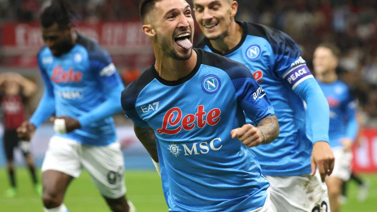 Immagine di Il calcio ottimista del Milan non basta. Questo Napoli può davvero vincere lo scudetto