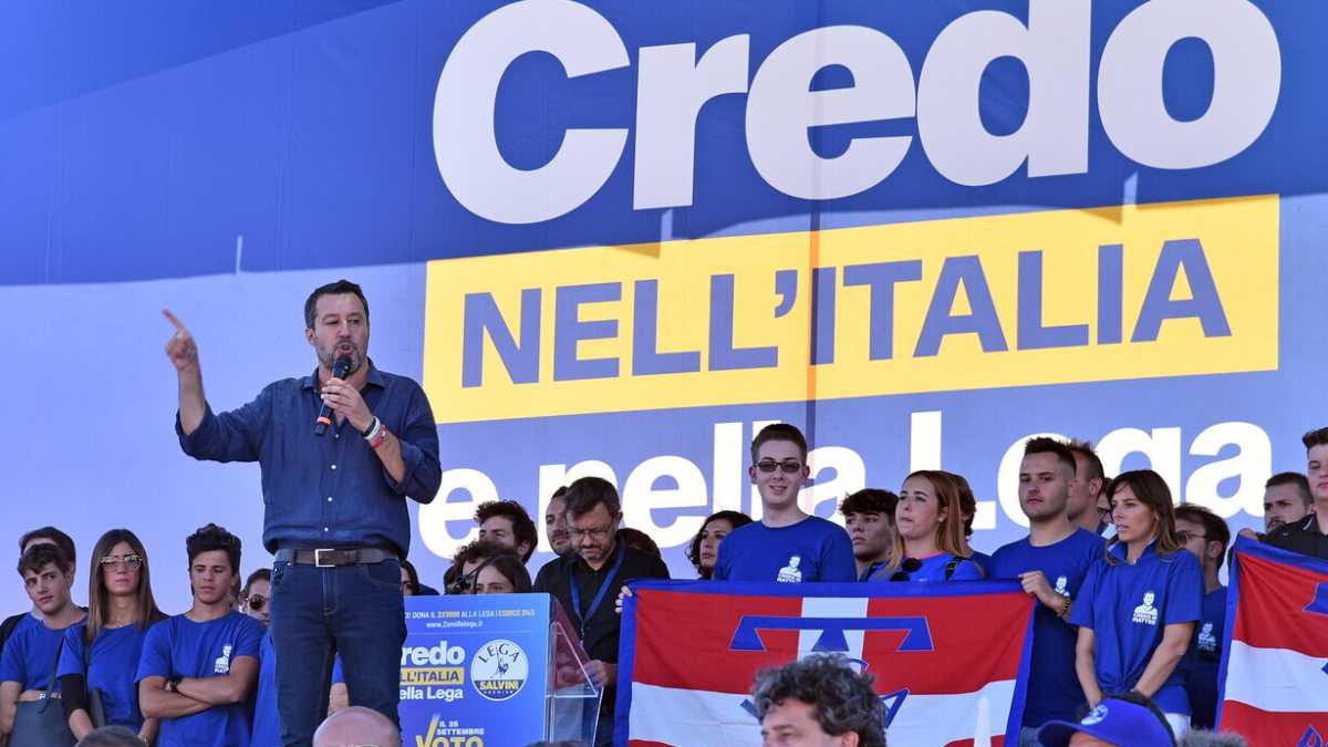 Immagine di Salvini e la difficile collocazione nel governo: dal Viminale al Senato