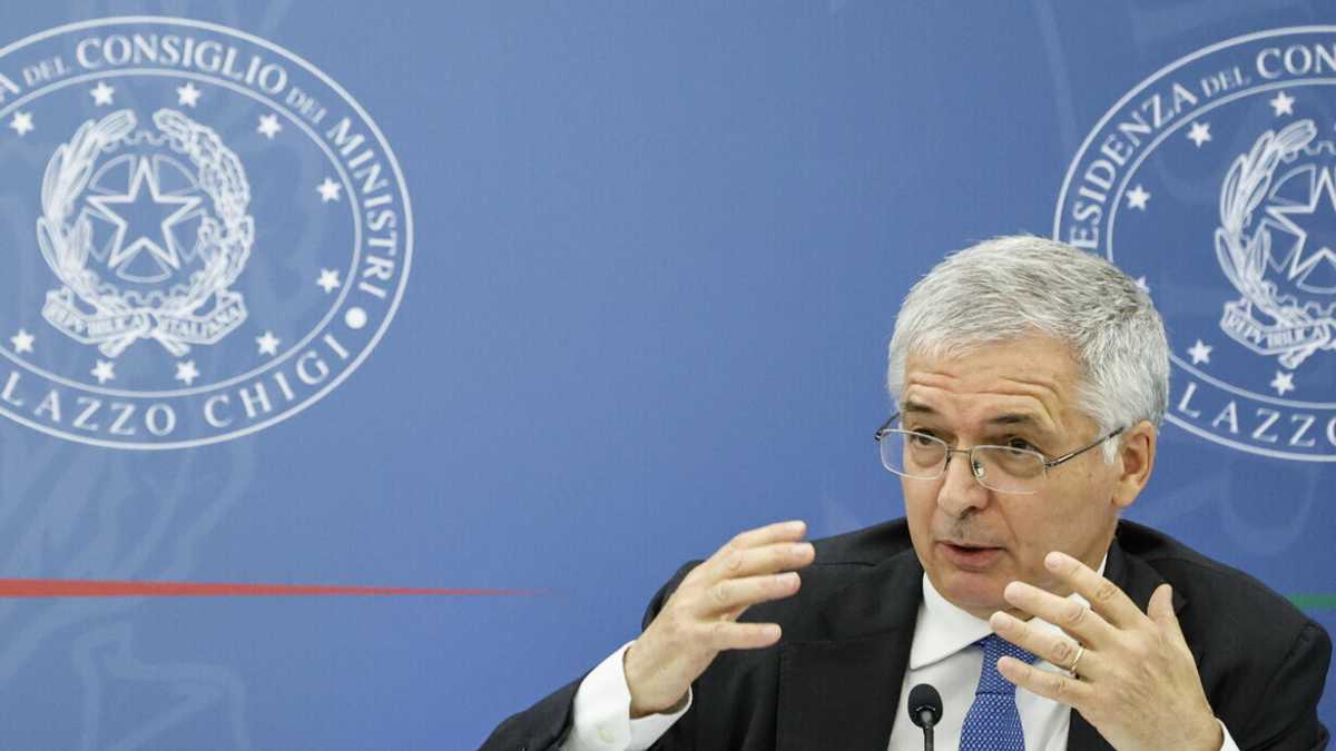 Immagine di Il ministro Franco: " Il debito non è l'unico strumento e il Pnrr non può essere modificato"
