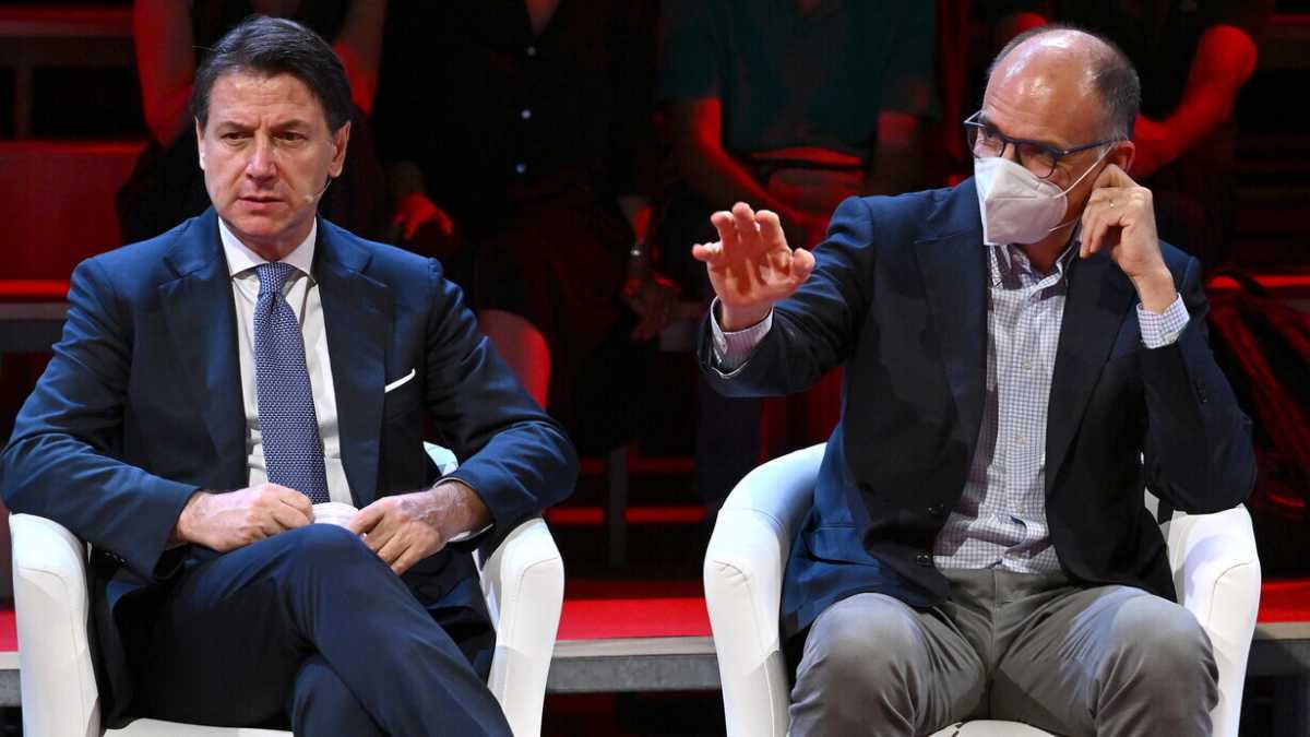 Immagine di Adesso anche Letta tifa Conte e lancia lo sprint al sud