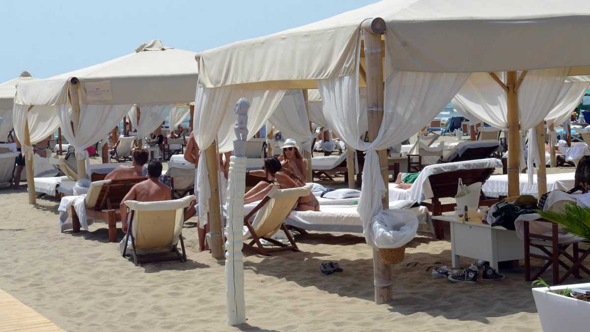 Immagine di Il Twiga di Santanchè e Briatore paga più a Meloni che allo stato