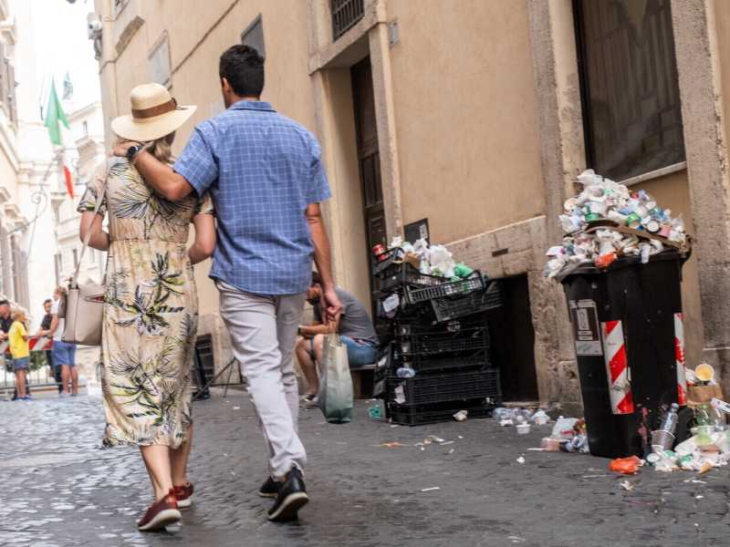 Se anche il New York Times scopre la parola “monnezzaro” c’è un problema