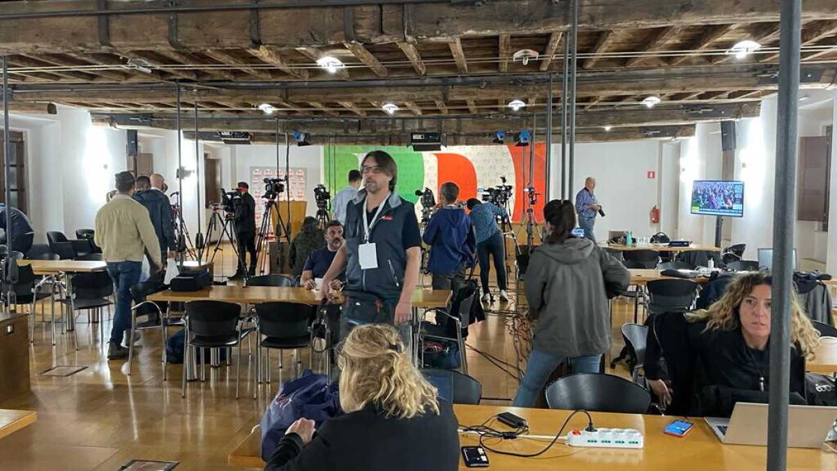 Immagine di Al Nazareno il Pd si nasconde dietro la scaramanzia. Ma si teme il naufragio