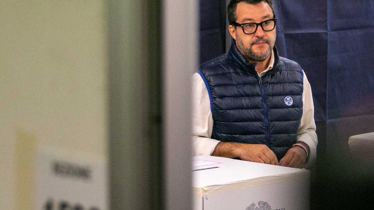 Immagine di Da Lombardia e Veneto parte la sfida interna a Salvini: "Servono subito i congressi, basta con questi vertici calati dall'alto"
