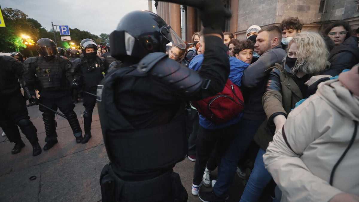 Immagine di La regione russa del Daghestan reagisce con violenza alla mobilitazione di Putin