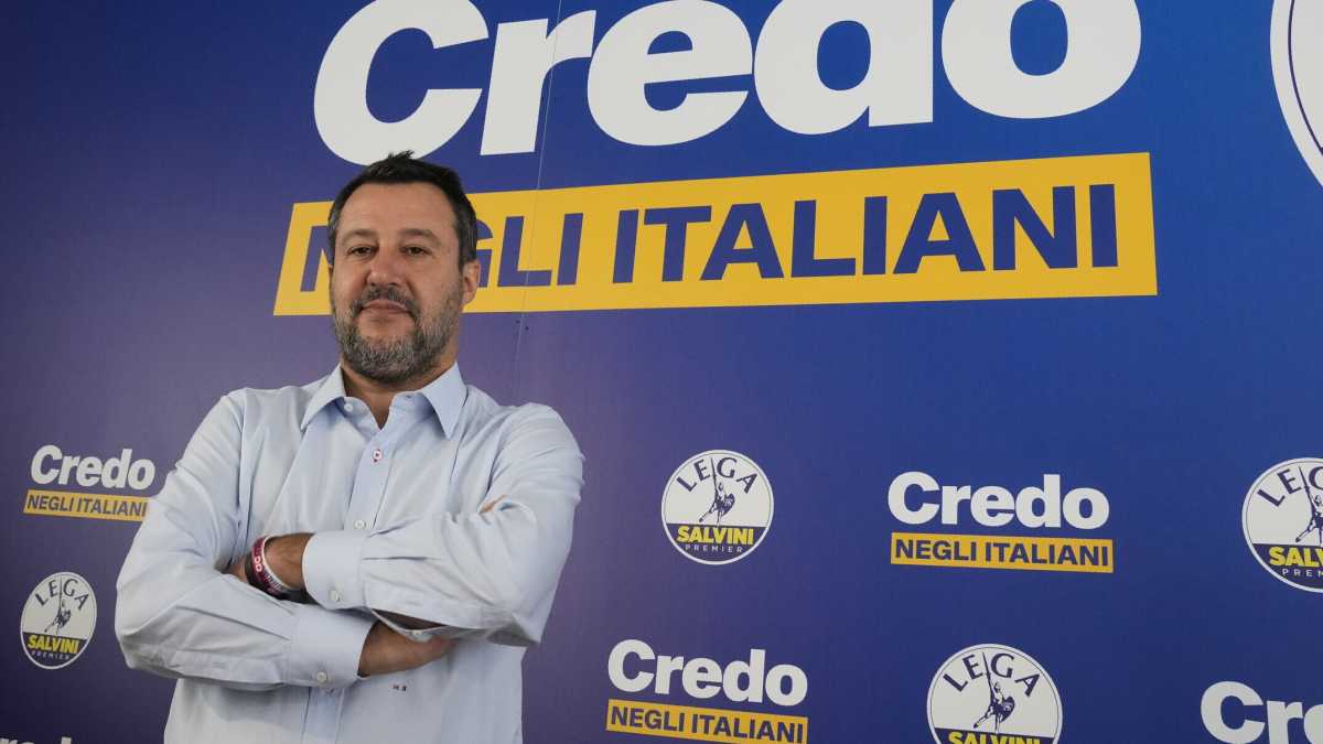Immagine di Lombardia e ministeri: così Salvini, per evitare il processo interno, insidia la Meloni